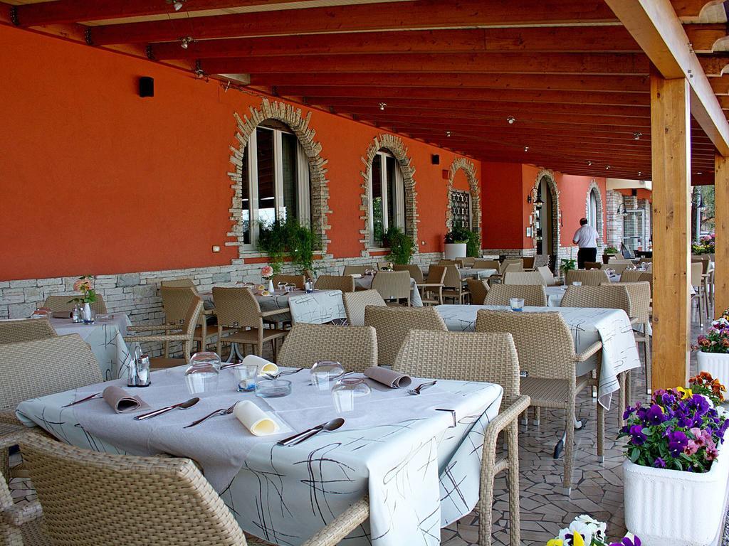 Menapace Hotel Torri Del Benaco
