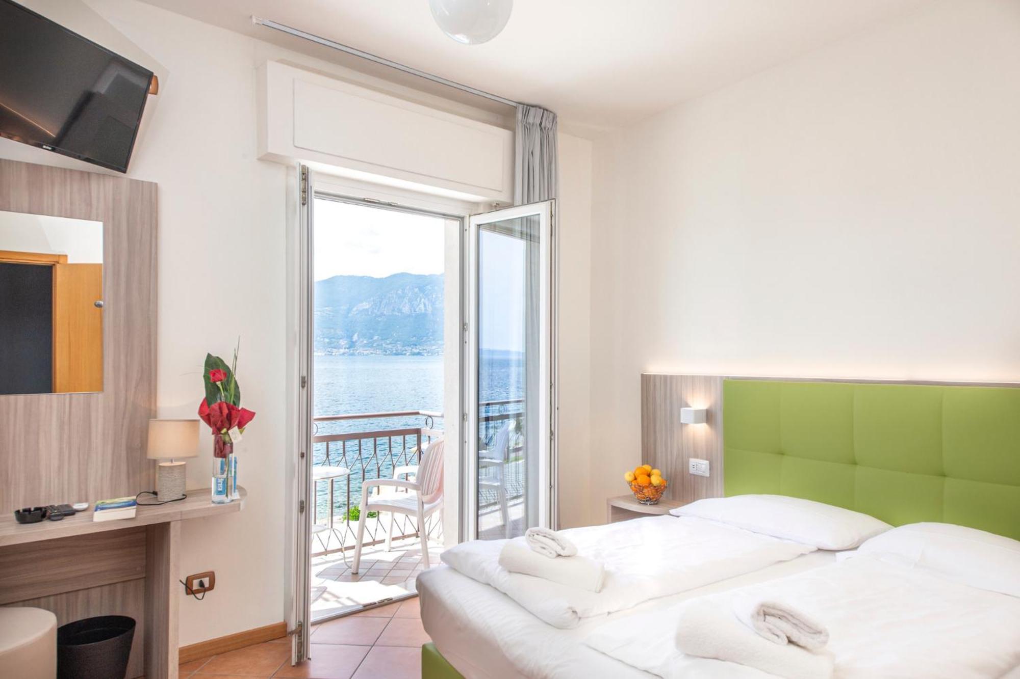 Hotel Menapace Torri Del Benaco
